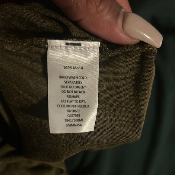 Treasure & Bond Green Short Sleeve Tee with Vintage Style - Picture 4 of 4